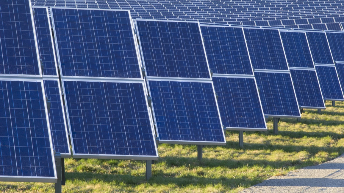 Solarstrom wird mit PV-Modulen gewonnen